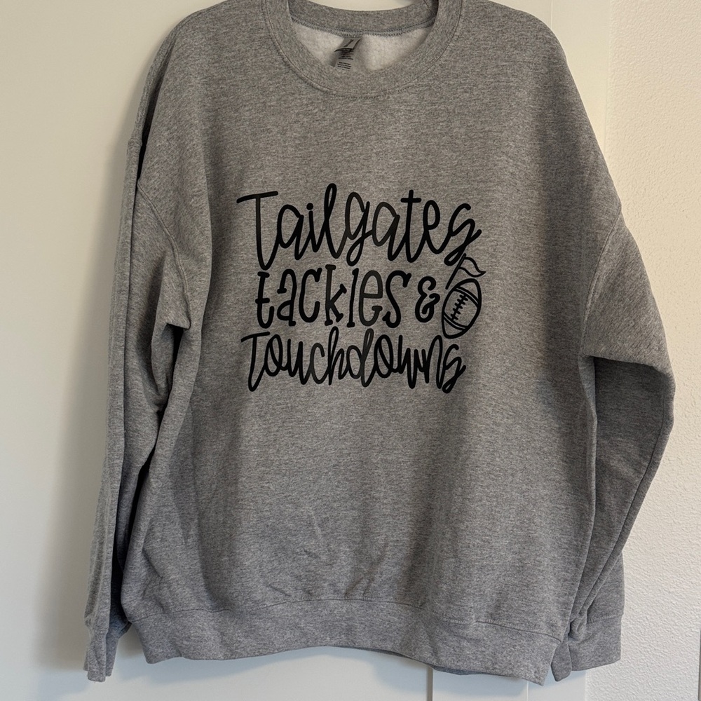 Gildan Gray Heavy Blend Sweatshirt